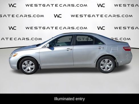 Used 2009 Toyota Camry LE image 7