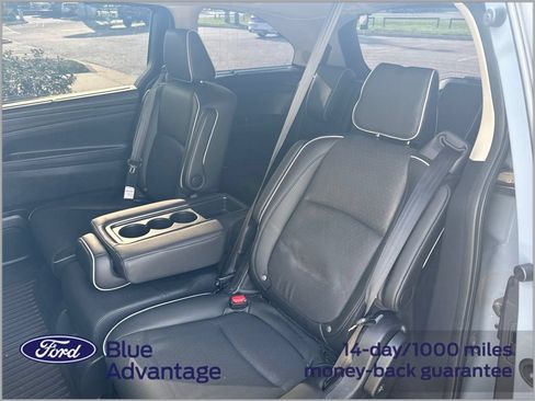 Used 2025 Honda Odyssey Elite image 3