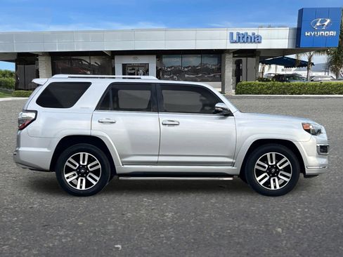 Used 2016 Toyota 4Runner Limited image 8