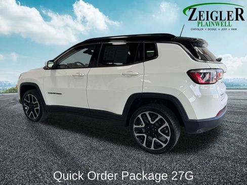 Used 2018 Jeep Compass Limited w/ Navigation Group AWD/4WD image 3
