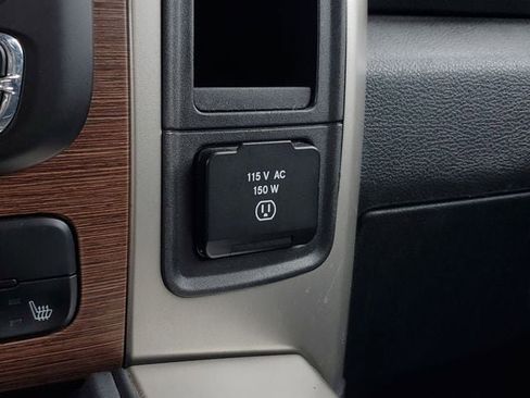 Used 2016 RAM 1500 Laramie w/ Convenience Group AWD/4WD image 36