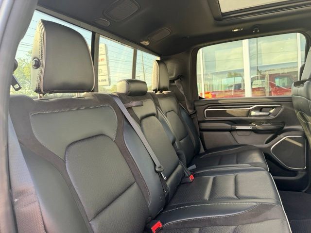 Used 2024 RAM 1500 Laramie AWD/4WD image 16