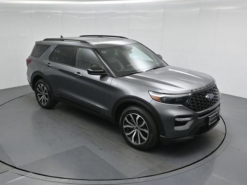 Used 2022 Ford Explorer ST-Line w/ Class IV Trailer Tow Package AWD/4WD image 36
