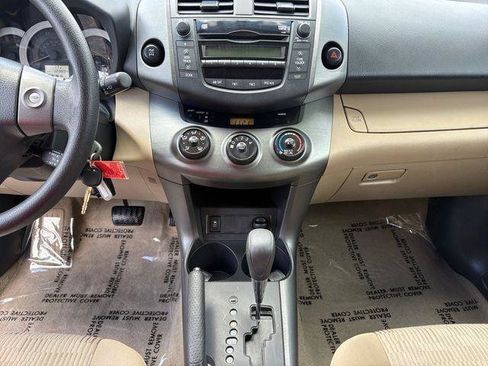 Used 2009 Toyota RAV4 4WD image 17