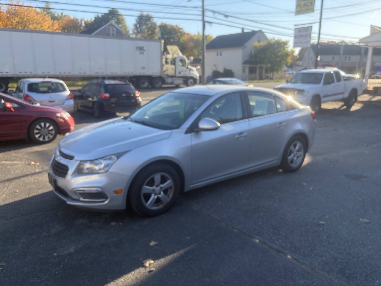 Used 2016 Chevrolet Cruze LT FWD image 2