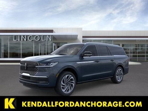 New 2026 Lincoln Navigator L Reserve AWD/4WD image 1