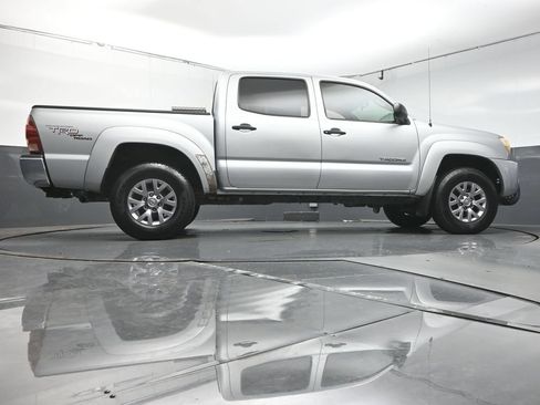 Used 2006 Toyota Tacoma PreRunner RWD image 36