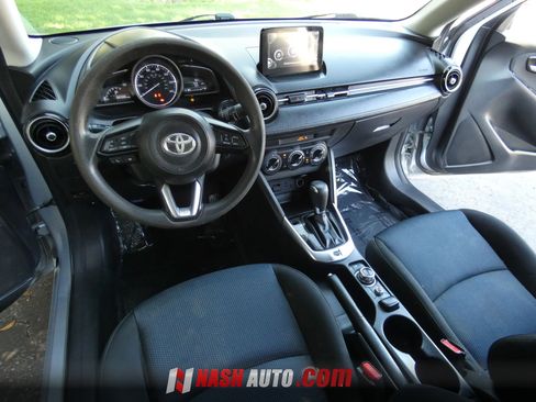 Used 2019 Toyota Yaris LE FWD image 23