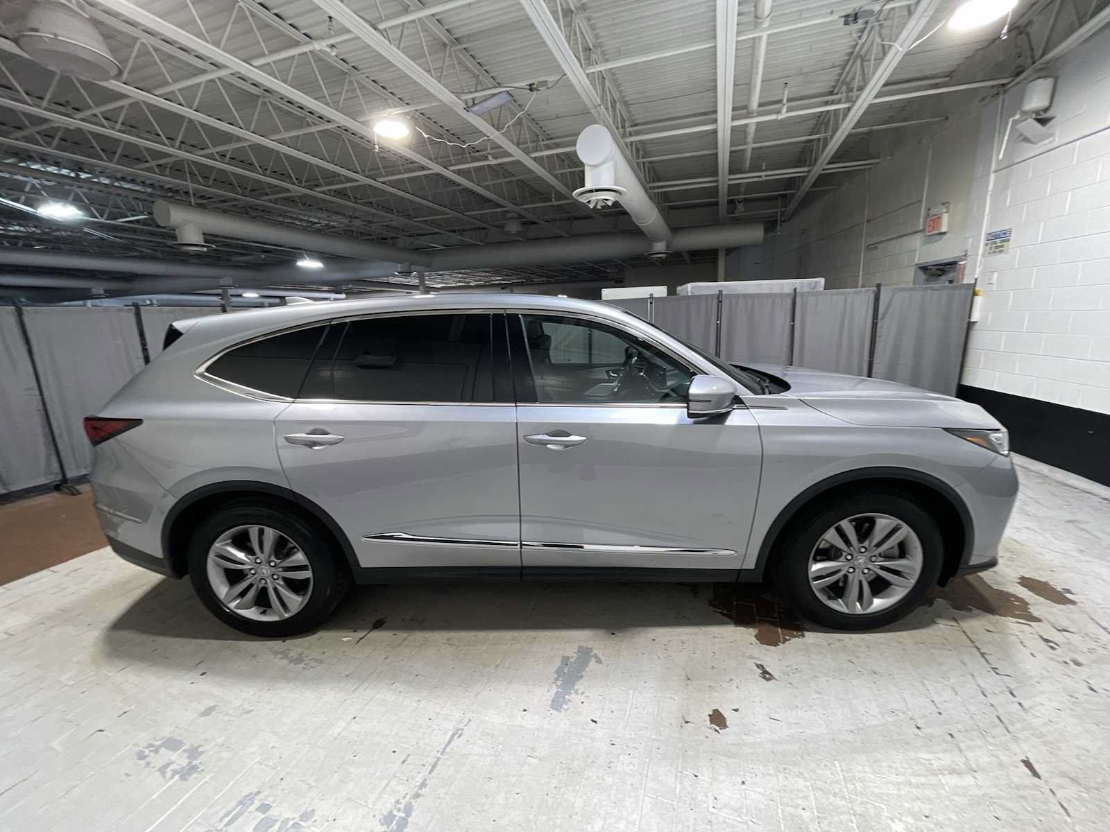 Used 2025 Acura MDX SH-AWD image 27