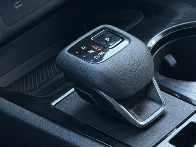 Used 2024 Nissan Rogue SV FWD image 31