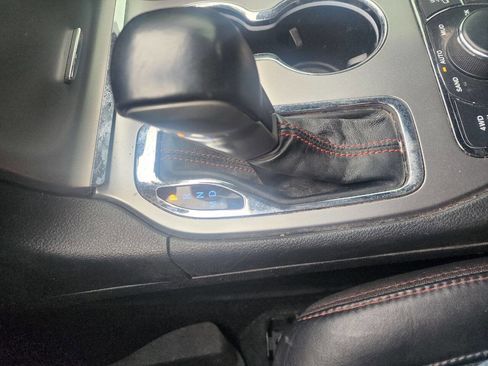 Used 2020 Jeep Grand Cherokee Trailhawk w/ Trailhawk Luxury Group image 19