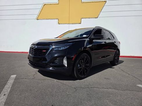 Used 2023 Chevrolet Equinox RS w/ RS Leather Package FWD image 2