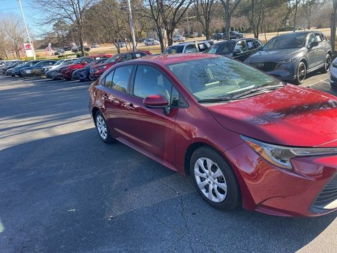 Used 2023 Toyota Corolla LE image 10