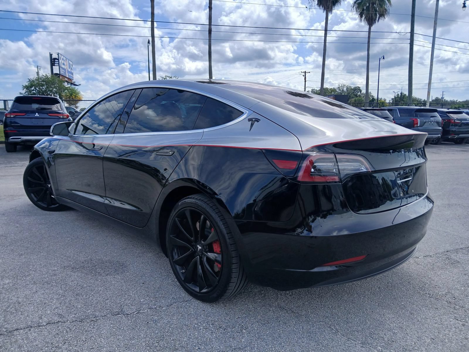 Used 2018 Tesla Model 3 Mid Range RWD image 4