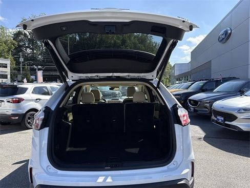 Used 2022 Ford Edge SEL w/ Convenience Package image 34