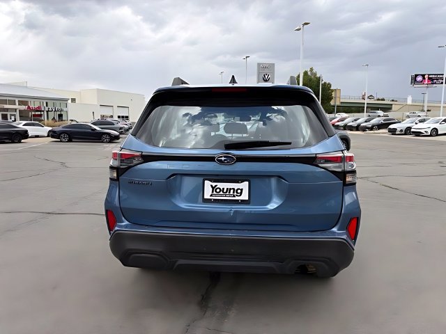Used 2025 Subaru Forester w/ Convenience Package #1 AWD/4WD image 4