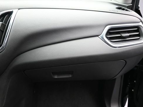 Used 2024 Chevrolet Equinox LT image 35