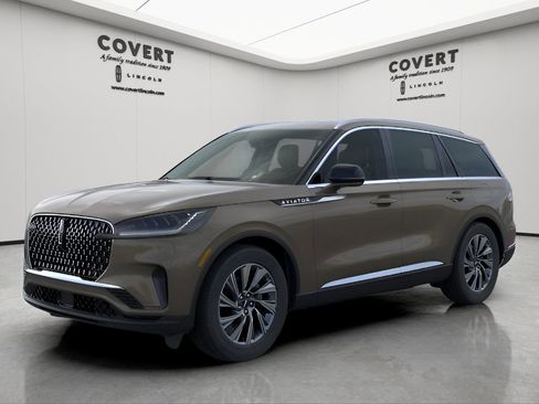 New 2026 Lincoln Aviator 2WD image 1