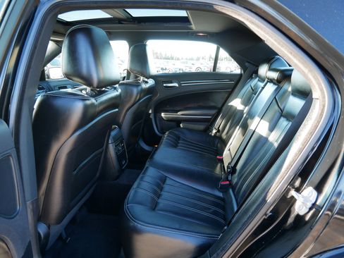 Used 2017 Chrysler 300 S w/ 300S Premium Group image 11