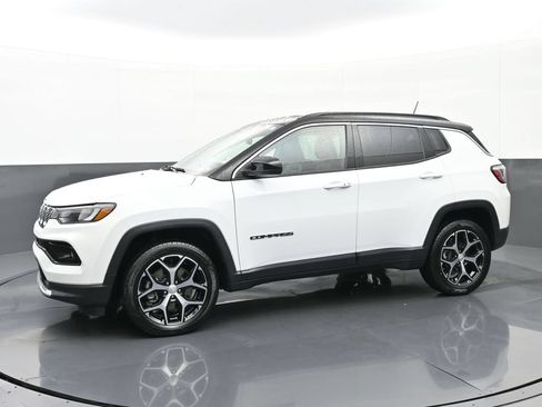 Used 2024 Jeep Compass Limited AWD/4WD image 6