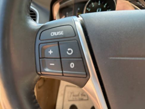 Used 2015 Volvo XC60 T5 Premier FWD image 36