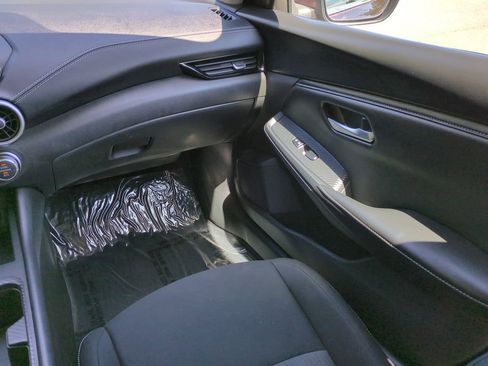 Used 2025 Nissan Sentra SV w/ All-Weather Package FWD image 16