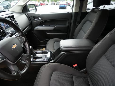 Used 2018 Chevrolet Colorado LT image 11