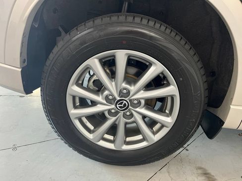 Used 2025 MAZDA CX-5 AWD 2.5 S w/ Preferred Package image 17