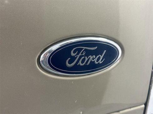 Used 2001 Ford F250 Lariat image 37