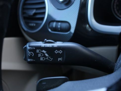 Used 2015 Volkswagen Beetle R-Line image 7