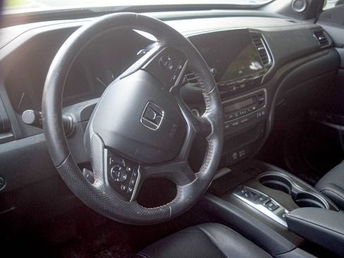 Used 2022 Honda Passport TrailSport image 22