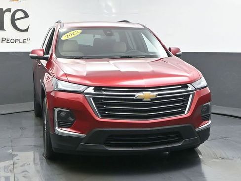 Used 2023 Chevrolet Traverse LT image 51