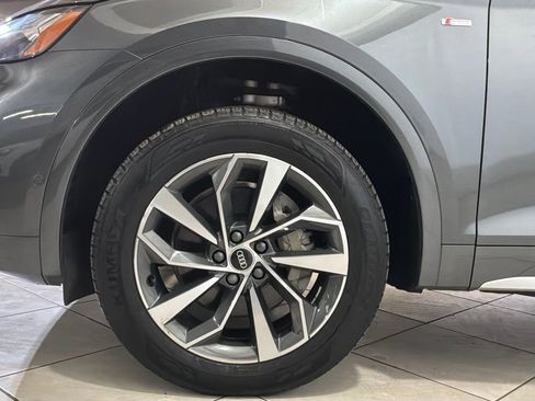 Used 2023 Audi Q5 2.0T Prestige w/ Prestige Package image 15