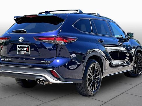 Used 2025 Toyota Highlander XSE AWD/4WD image 13
