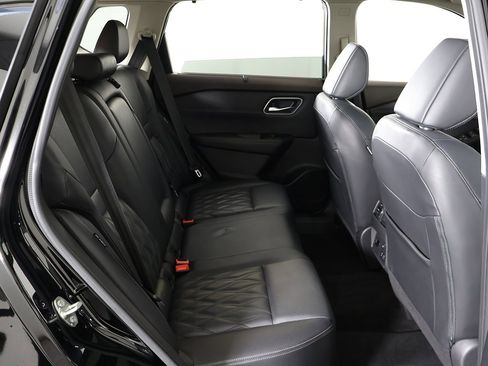 Used 2023 Nissan Rogue Platinum w/ Platinum Premium Package image 40