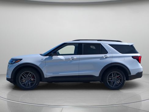 New 2026 Ford Explorer ST-Line image 45
