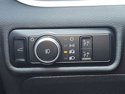 Used 2024 Ford Explorer XLT w/ Equipment Group 202A AWD/4WD image 19