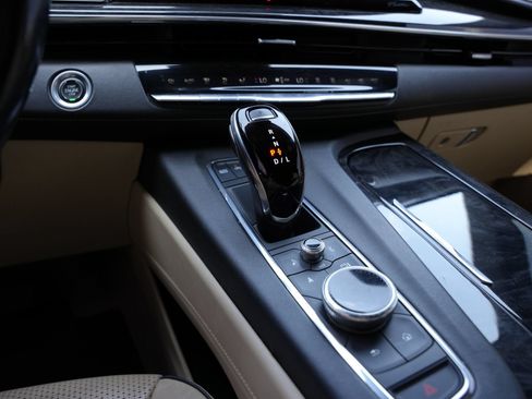 Used 2021 Cadillac Escalade Premium Luxury RWD image 14