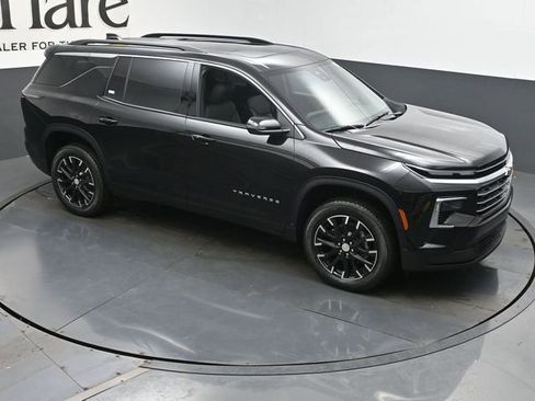 New 2026 Chevrolet Traverse LT w/ Sun and Wheel Package image 17