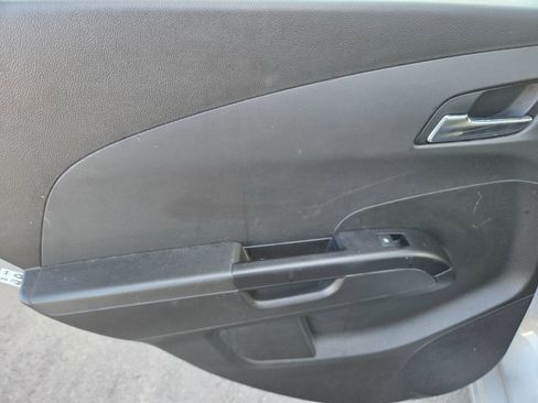 Used 2020 Chevrolet Sonic Premier image 10