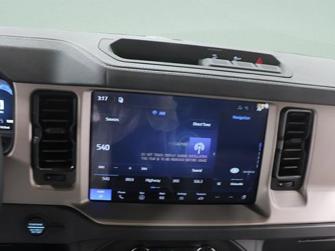 New 2026 Ford Bronco Outer Banks image 12