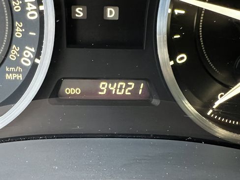 Used 2010 Lexus IS 250C image 21