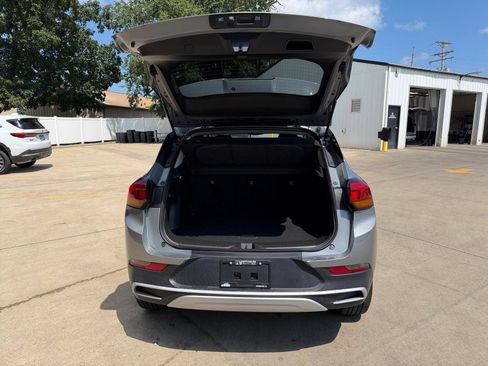 Used 2023 Buick Encore GX Preferred w/ Cold Weather Comfort Package AWD/4WD image 33