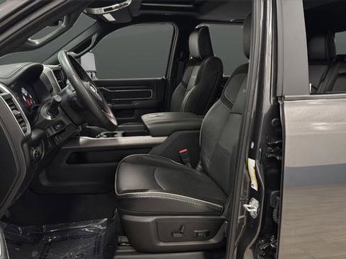 Used 2024 RAM 2500 Laramie w/ Night Edition image 15