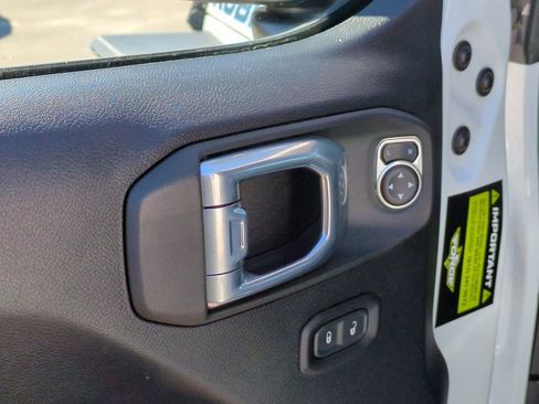 Used 2021 Jeep Wrangler Unlimited Rubicon 4xe w/ Cold Weather Group image 13