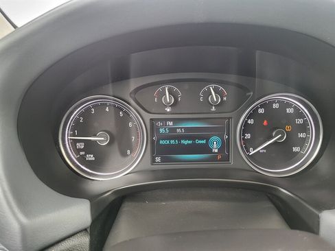 Used 2018 Buick Enclave Essence FWD image 15