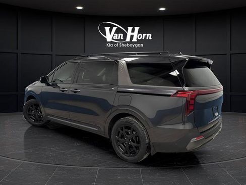 Used 2025 Kia Carnival SX image 3