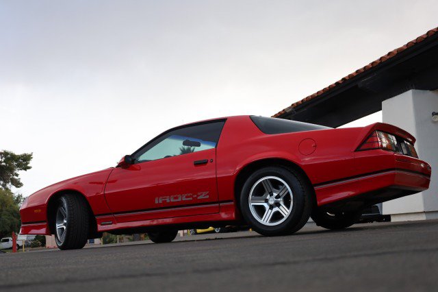 Used 1990 Chevrolet Camaro IROC-Z RWD image 17