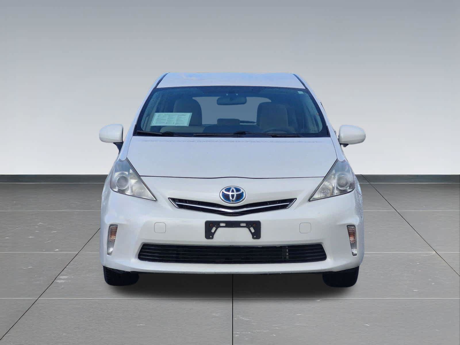Used 2012 Toyota Prius V Two FWD image 9