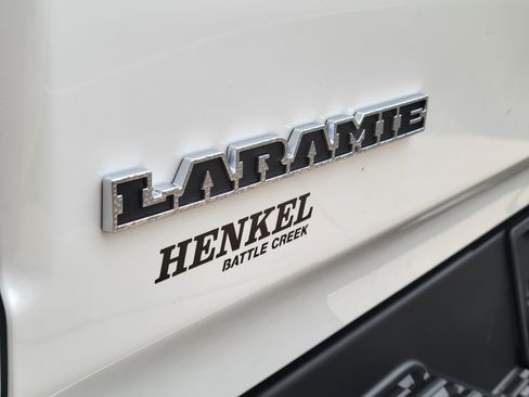 New 2026 RAM 1500 Laramie AWD/4WD image 21